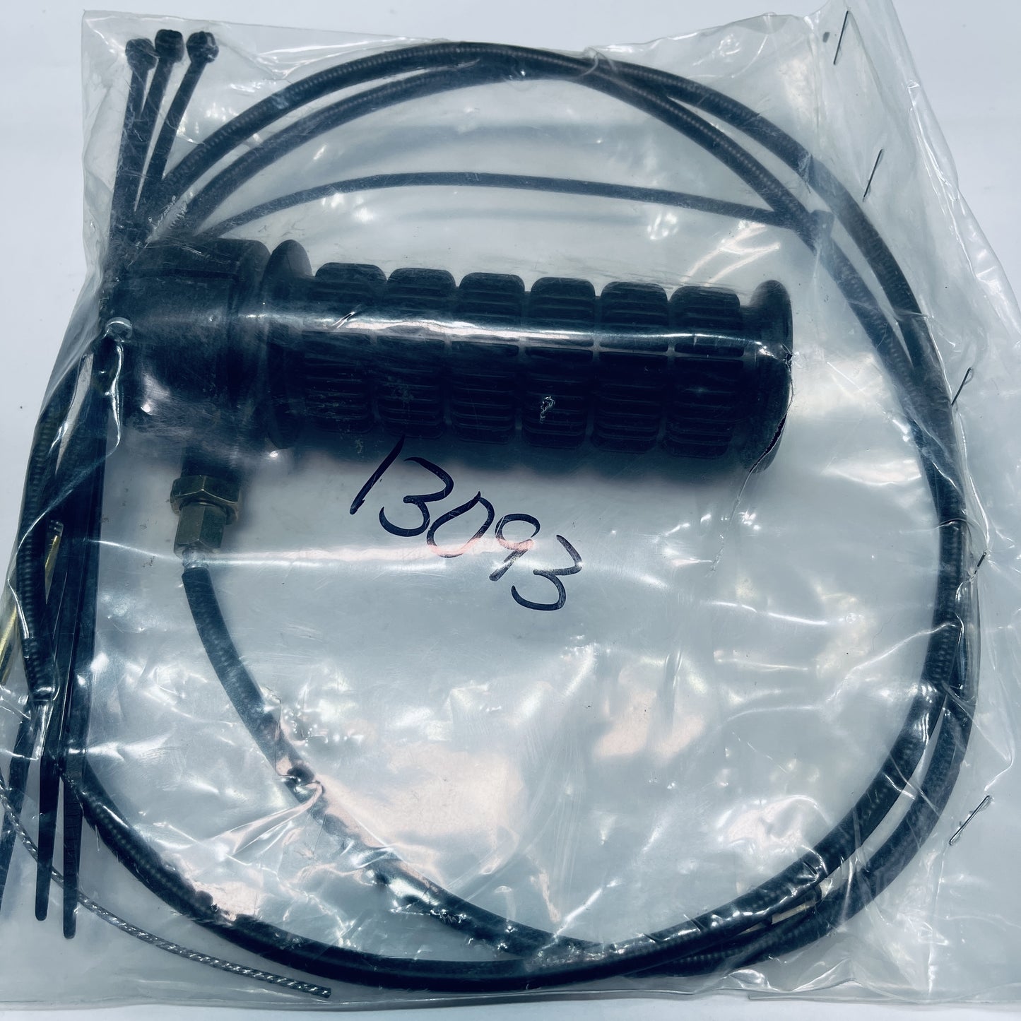 13093 : TWIST GRIP ASSY - 584B/594B