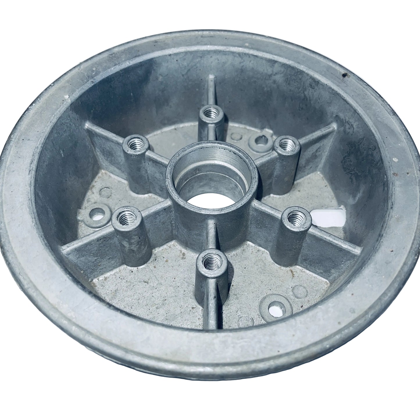 1095 : WHEEL HALF 6 CAST OUTER {w/ Valve Stem hole} SILVR