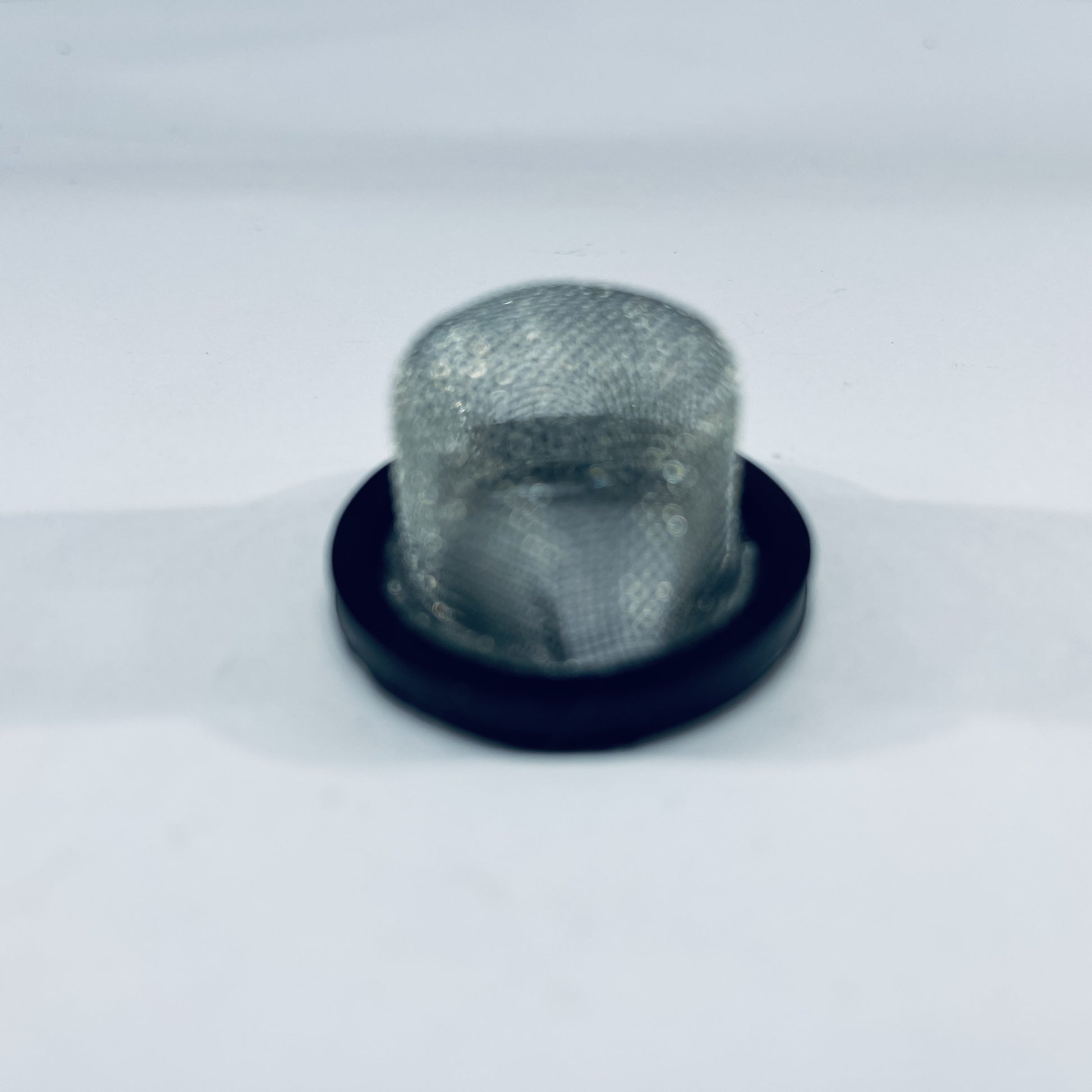 82132 : OIL STRAINER [23109]