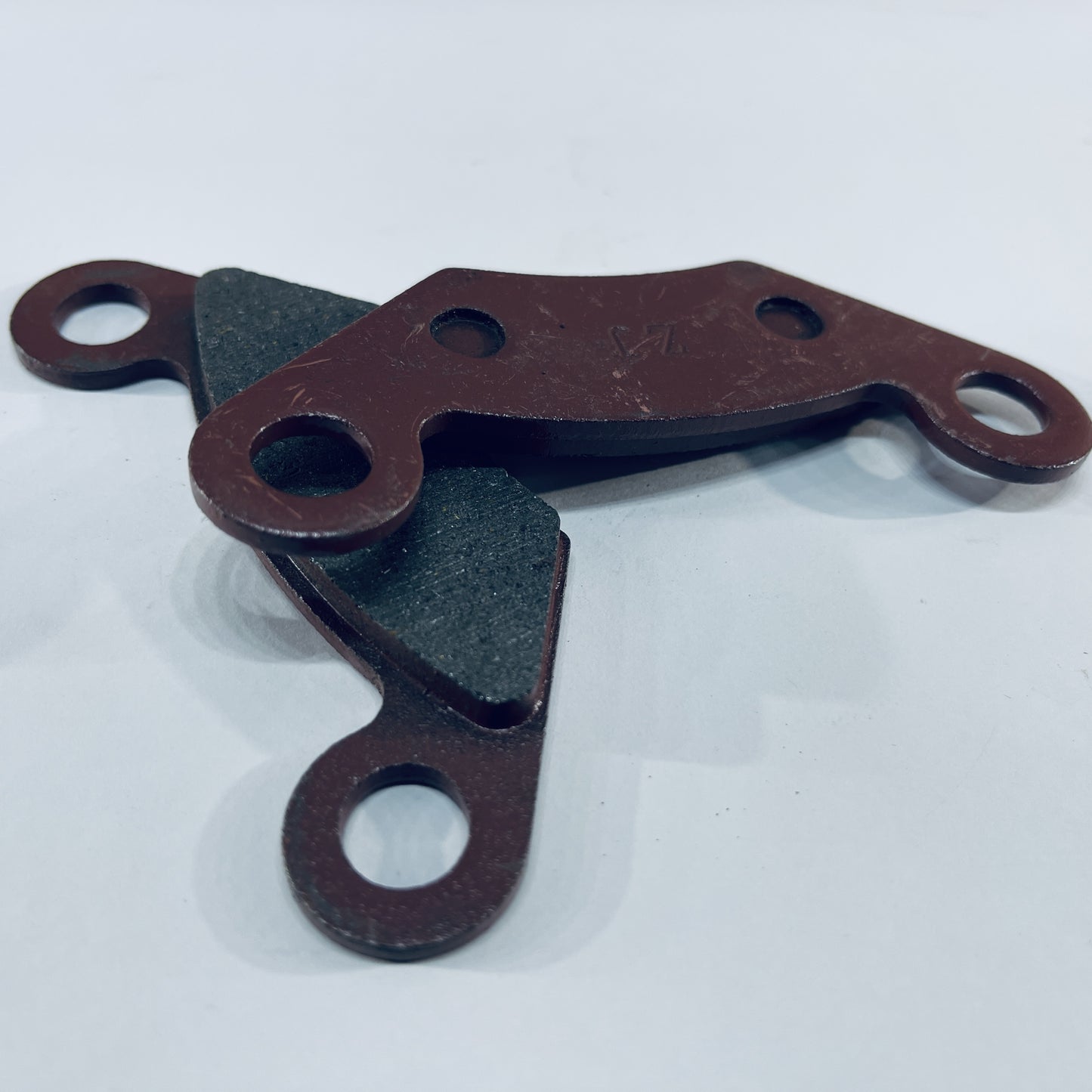 82585 : FRONT BRAKE PADS (1-Set =2 Pads) [22245]