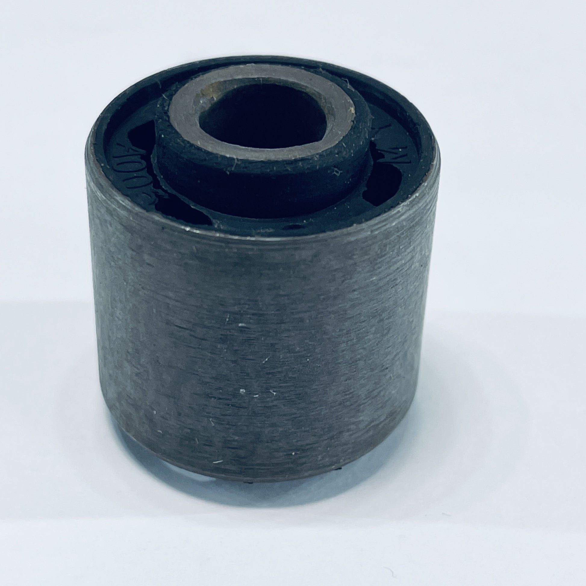 82755 : BUSHING - RUBBER & METAL