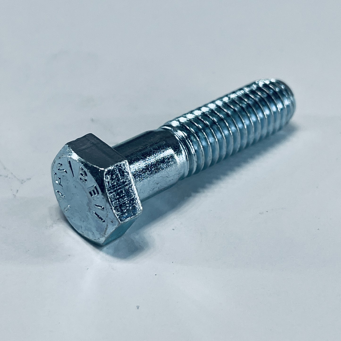 9146 : Bolt 3/8-16 X 1.500 HHCS G5 Z
